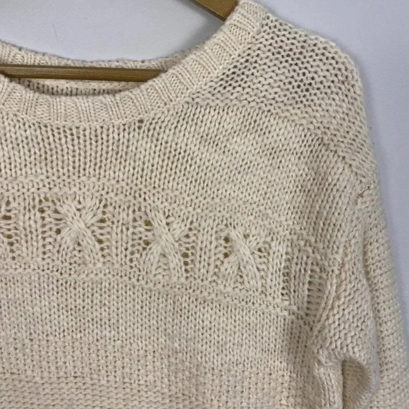 American Eagle Chunky Knit Wool Blend Sweater - Picture 3 of 15